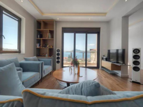 Regina's Residence - One Bedroom Apartment with Sea view